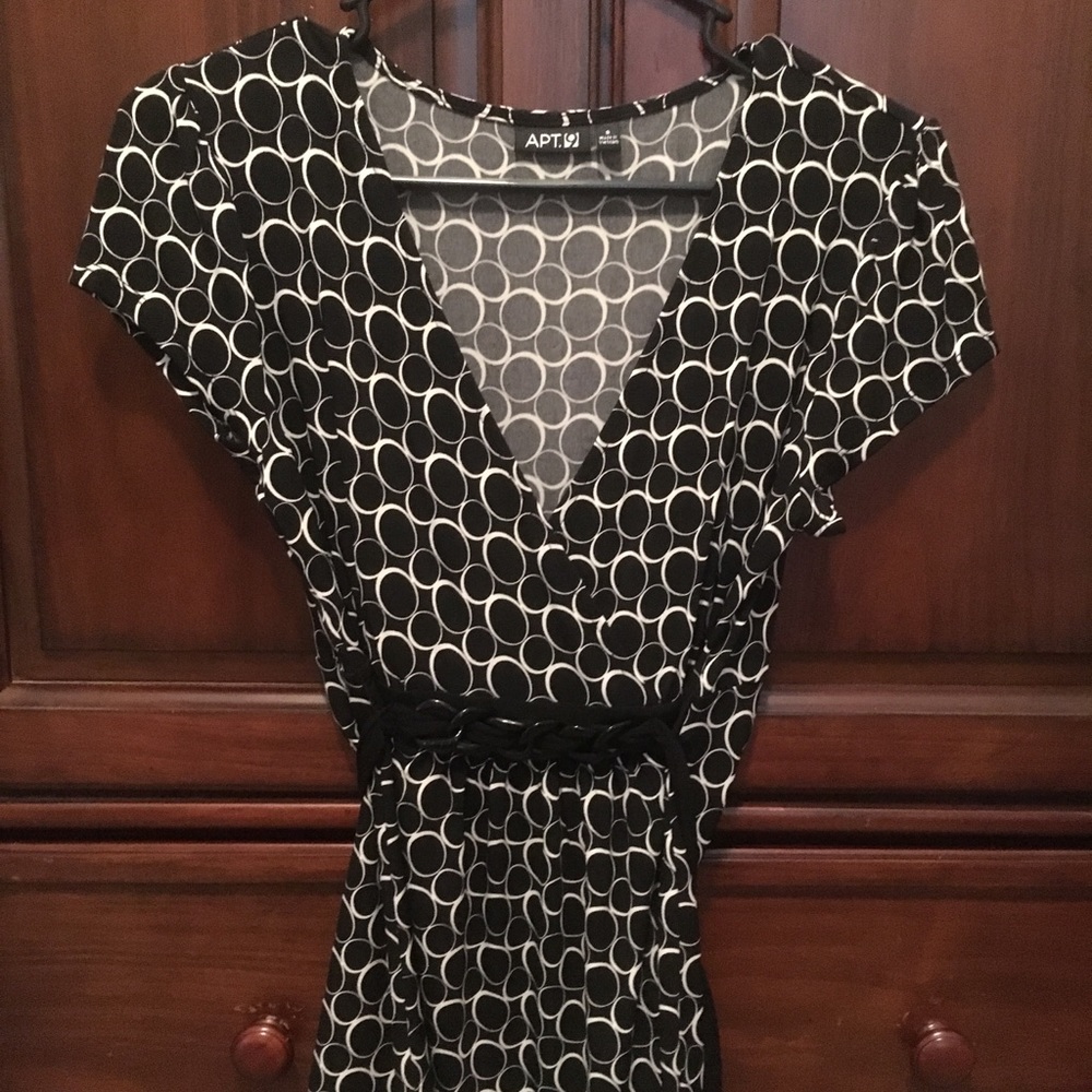 Black and white top